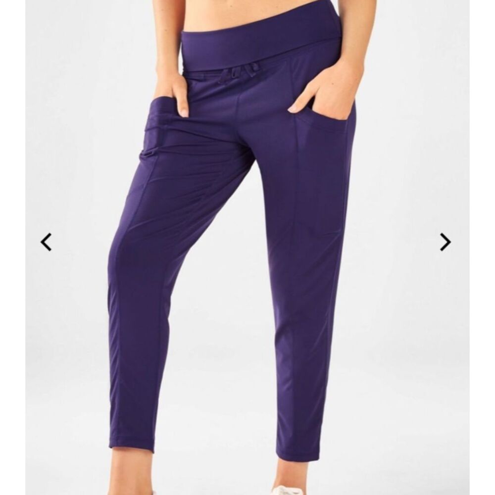 Fabletics Maj Pant II in Indigo
